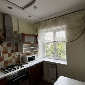 Сдается Многокомнатная квартира, 65 м²