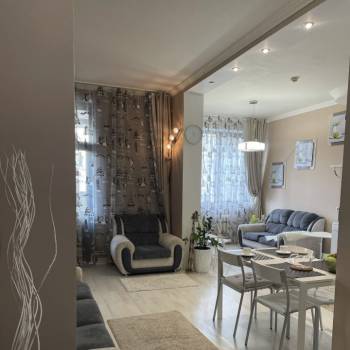 Продается 2-х комнатная квартира, 60 м²
