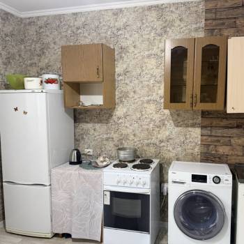 Сдается 1-комнатная квартира, 46 м²