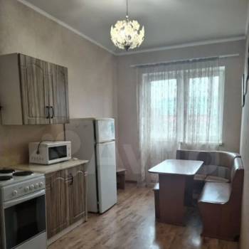 Сдается 1-комнатная квартира, 37 м²