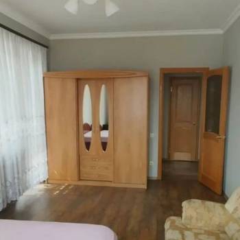 Сдается 1-комнатная квартира, 57 м²
