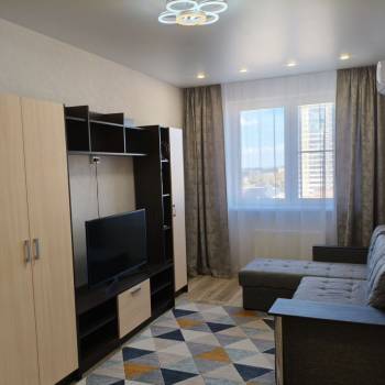 Сдается 1-комнатная квартира, 38 м²