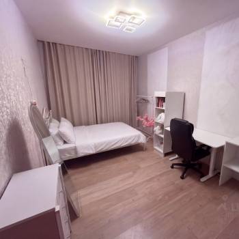 Продается 1-комнатная квартира, 53,4 м²