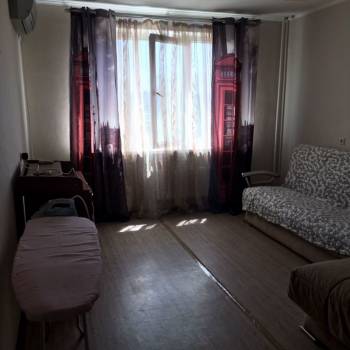 Продается 1-комнатная квартира, 38 м²