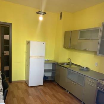 Сдается 2-х комнатная квартира, 92 м²