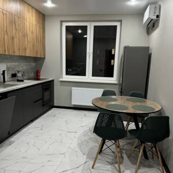 Сдается 2-х комнатная квартира, 70 м²
