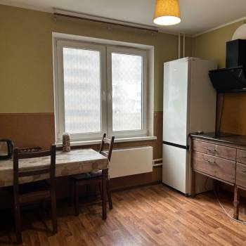 Сдается 1-комнатная квартира, 41 м²
