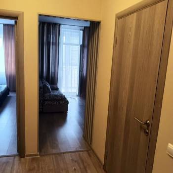 Сдается 1-комнатная квартира, 42 м²