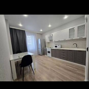 Сдается 1-комнатная квартира, 43 м²