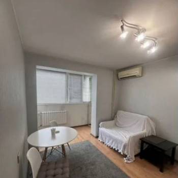 Продается 1-комнатная квартира, 30,9 м²
