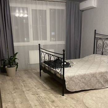 Продается 1-комнатная квартира, 48 м²
