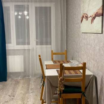 Продается 1-комнатная квартира, 48 м²