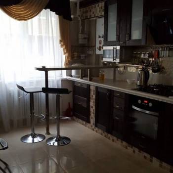 Продается 1-комнатная квартира, 49 м²