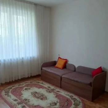 Продается 1-комнатная квартира, 35 м²