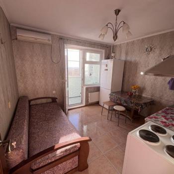 Продается 1-комнатная квартира, 39 м²