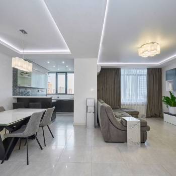 Продается Многокомнатная квартира, 138 м²