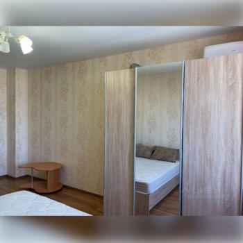 Сдается 1-комнатная квартира, 43 м²