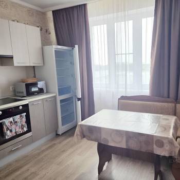 Сдается 1-комнатная квартира, 38 м²