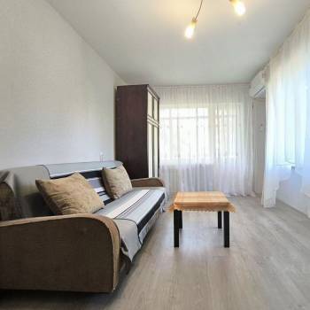 Сдается 1-комнатная квартира, 35 м²