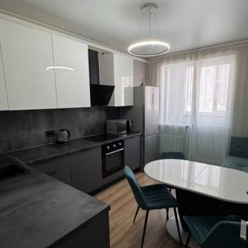 Сдается 2-х комнатная квартира, 57 м²