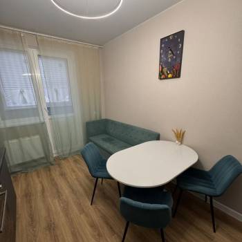 Сдается 2-х комнатная квартира, 57 м²