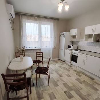 Сдается 2-х комнатная квартира, 59 м²