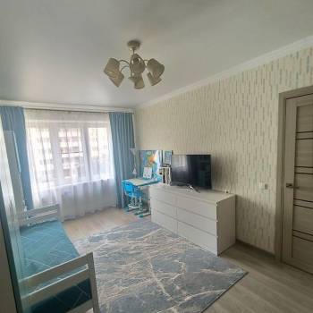 Продается 1-комнатная квартира, 34 м²