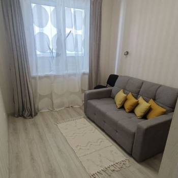 Сдается 1-комнатная квартира, 42 м²