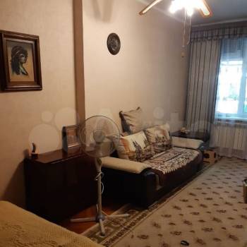 Продается 1-комнатная квартира, 41,7 м²
