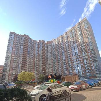 Продается 1-комнатная квартира, 39 м²