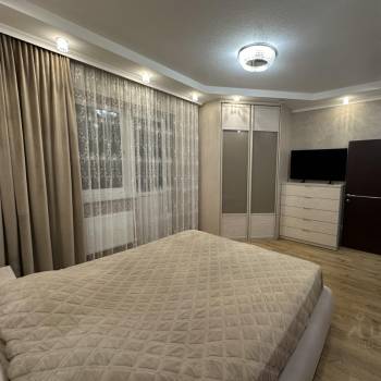 Продается 3-х комнатная квартира, 105 м²