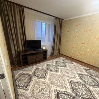 Сдается 1-комнатная квартира, 40 м²