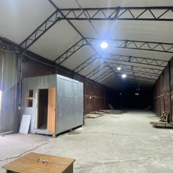 Сдается Нежилое помещение, 200 м²