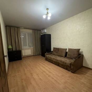 Сдается 1-комнатная квартира, 37 м²