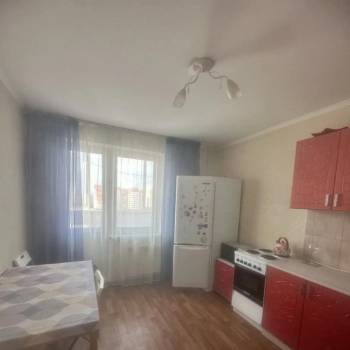 Сдается 2-х комнатная квартира, 60 м²