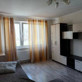 Сдается 1-комнатная квартира, 37 м²