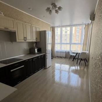 Сдается 1-комнатная квартира, 40 м²