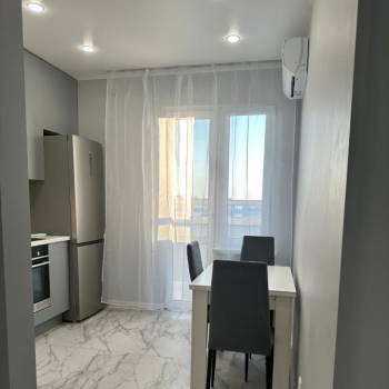 Сдается 1-комнатная квартира, 37,6 м²