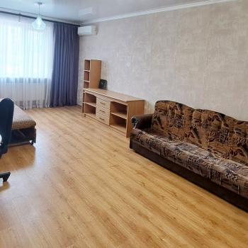Продается 1-комнатная квартира, 43 м²