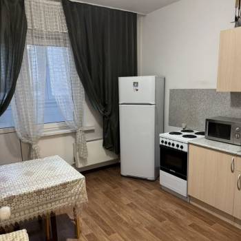 Сдается 1-комнатная квартира, 36 м²