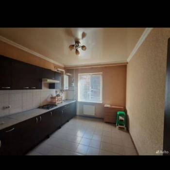 Сдается 1-комнатная квартира, 42 м²