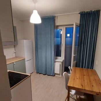 Сдается 1-комнатная квартира, 35 м²