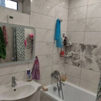 Продается Многокомнатная квартира, 68 м²