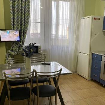 Сдается 1-комнатная квартира, 40 м²