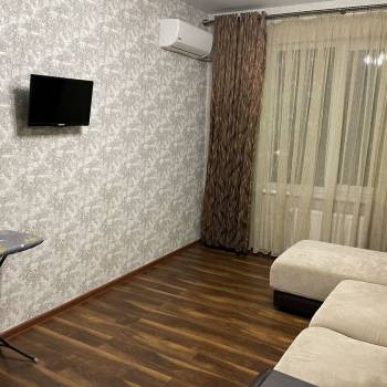 Продается 1-комнатная квартира, 39 м²