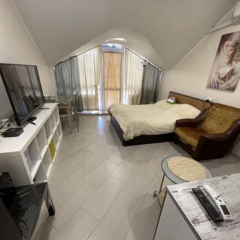 Продается 1-комнатная квартира, 32 м²