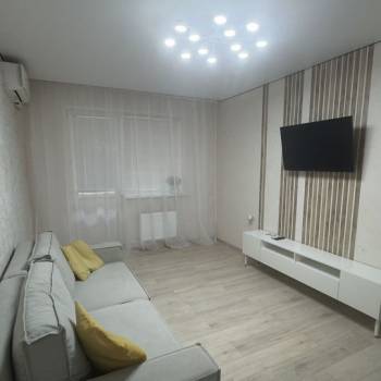 Сдается 1-комнатная квартира, 46 м²