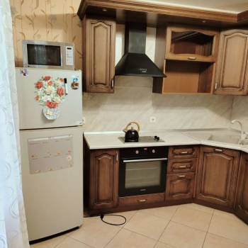 Сдается 1-комнатная квартира, 42 м²
