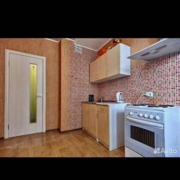 Сдается 1-комнатная квартира, 38 м²