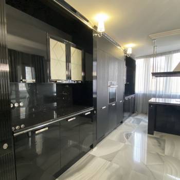 Продается Многокомнатная квартира, 150 м²
